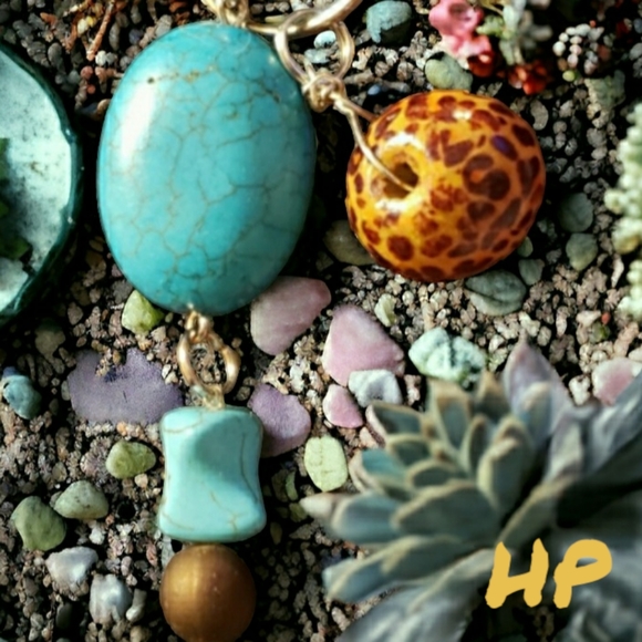 Animal Print & Turquoise Hand Crafted Keychain - Picture 6 of 6